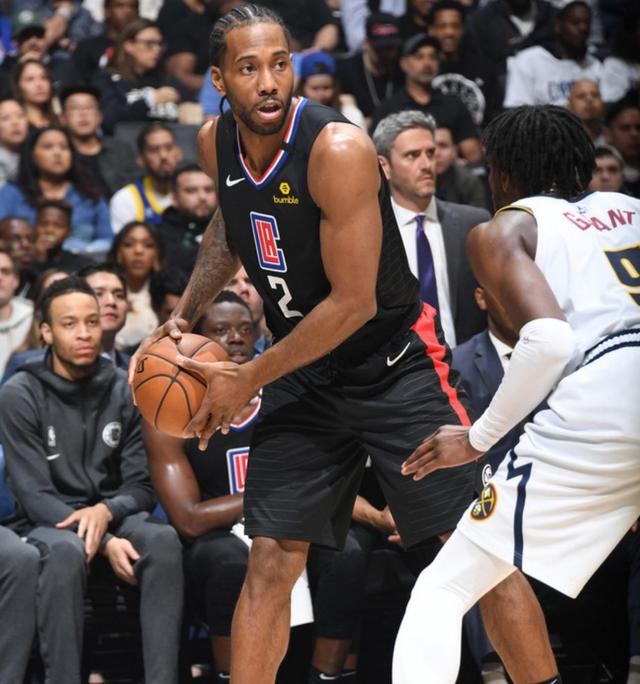 赛现场成为 赛现场成为