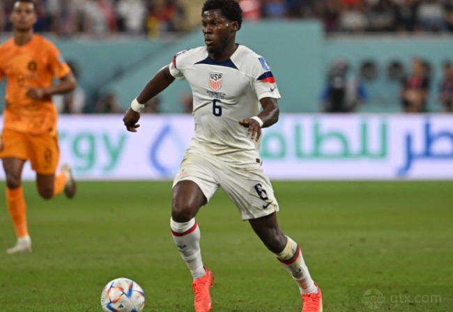 王钰栋动情 王钰栋动情