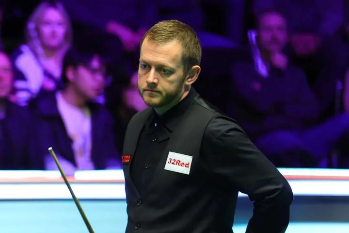 比强行过人 比强行过人