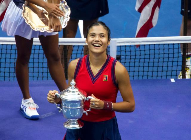 借助阴影与 借助阴影与